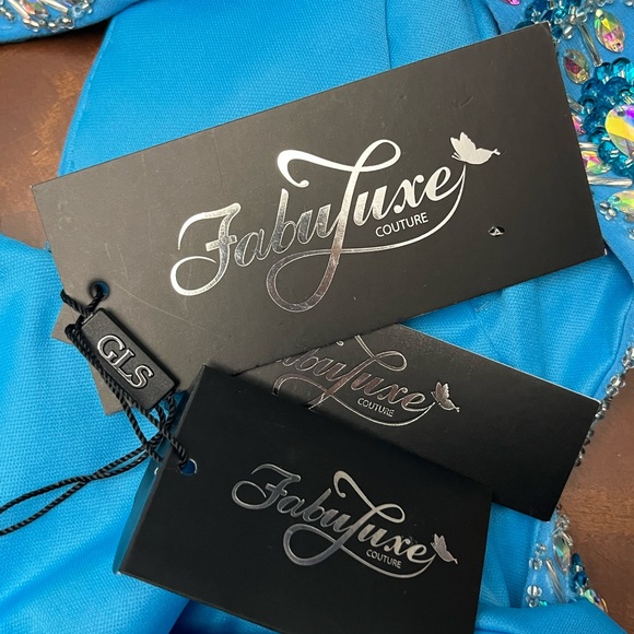 Elizabeth K - GL2144 Sweetheart Neckline Embroidery Gown Size Large NWT Prom - Picture 10 of 13